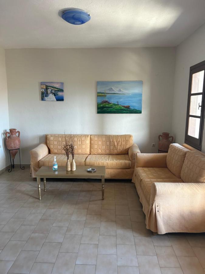 Christopher Apartments アフィトス エクステリア 写真