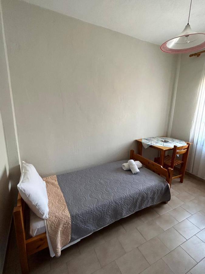Christopher Apartments アフィトス エクステリア 写真